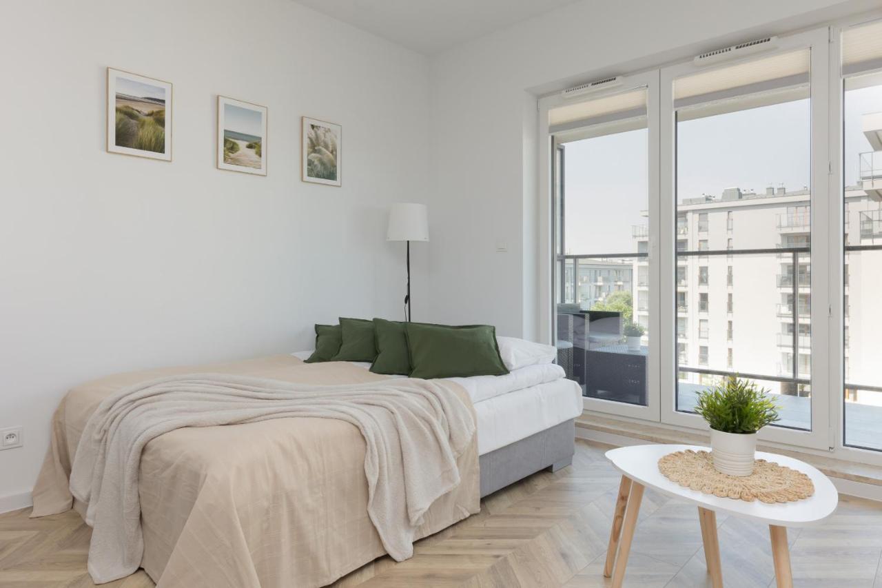 Ursus Sunny Studio For 4 Guests With Parking & Balcony By Noclegi Renters Warszawa Eksteriør billede
